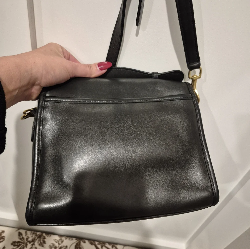 Vintage COACH Court Bag Old Coach Hand Bag Shoulder Bag Black Leather - Picture 5 of 17